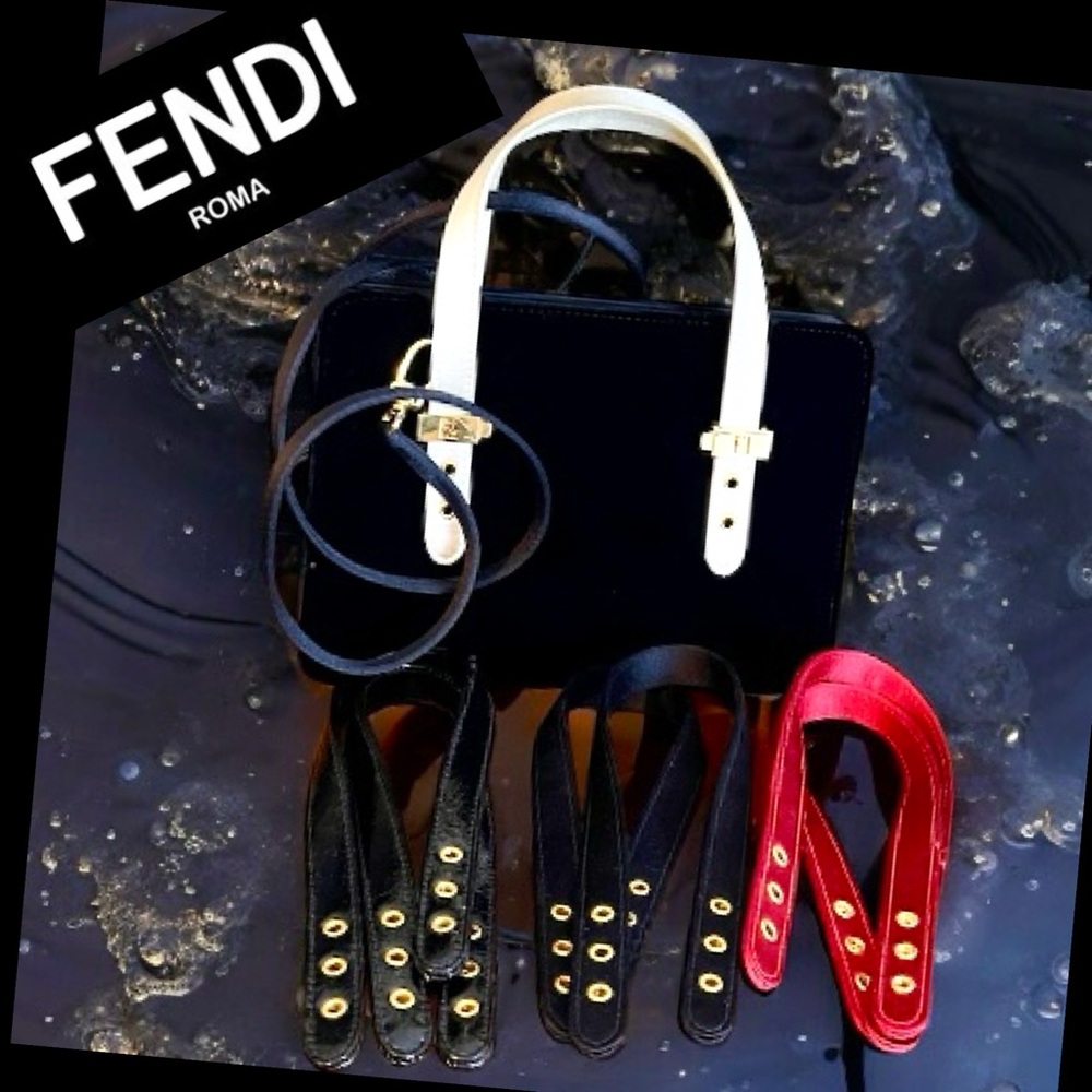 Rare Fendi Borsa 2 Manici Piccola
Velluto Liscio w/5 Interchangeable Str…